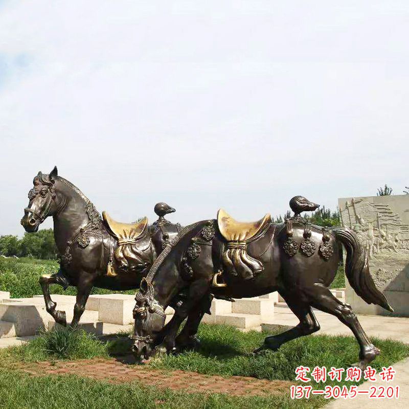 威海战马群公园景区动物情景雕塑