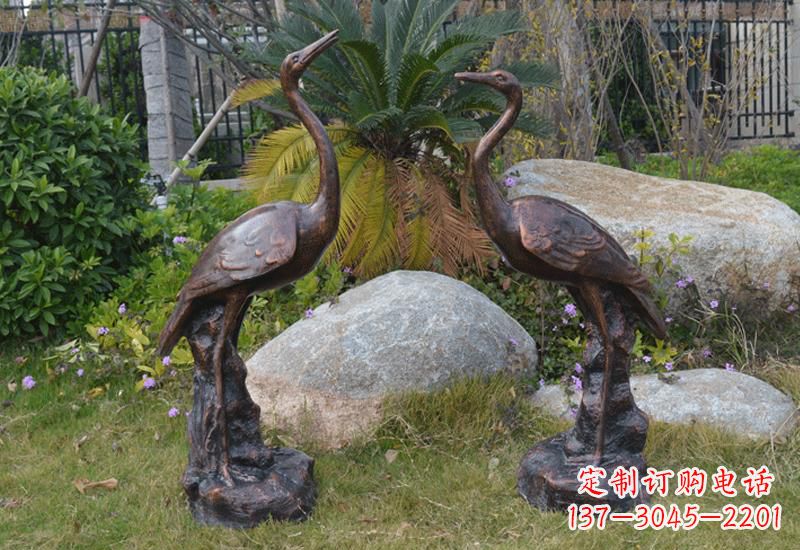威海站立仙鹤雕塑 (2)