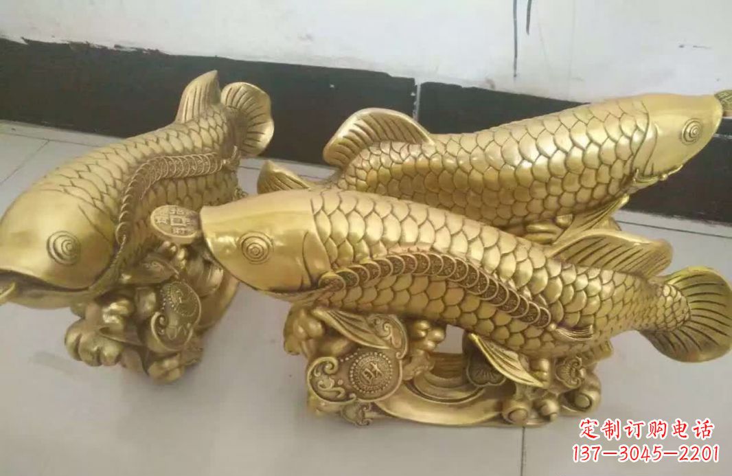 威海招财金龙鱼雕塑