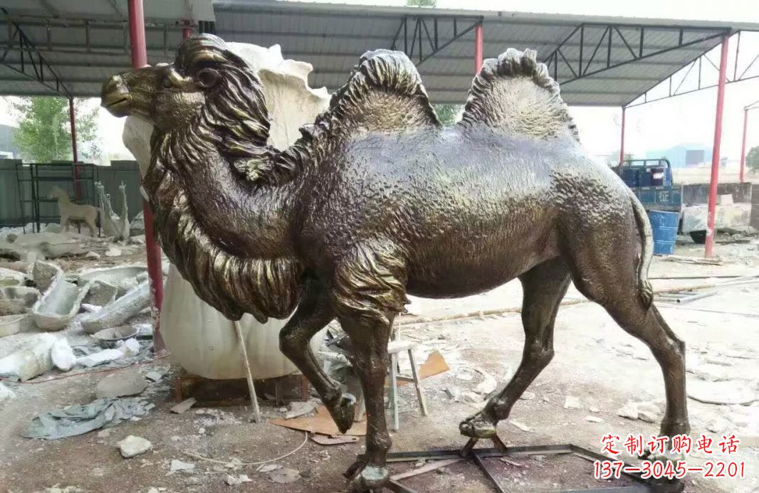 威海铸铜骆驼雕塑 (2)