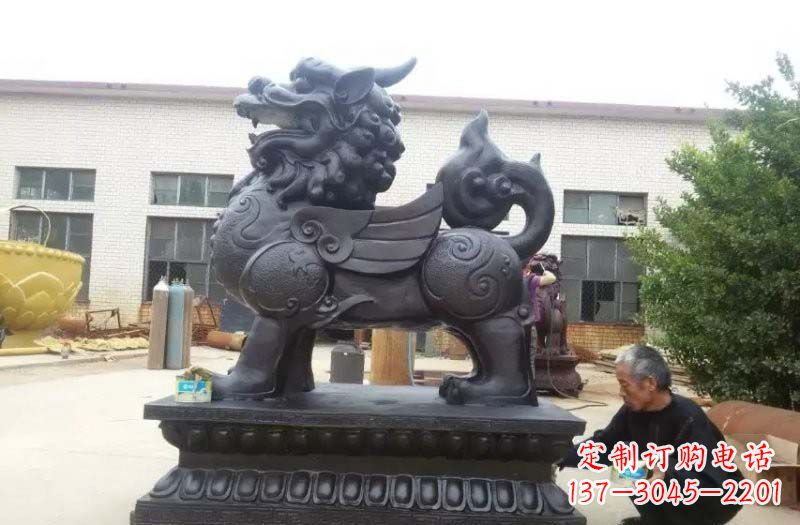 威海铸铜门口貔貅雕塑