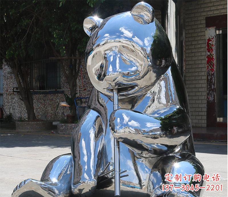 威海熊猫雕塑-适用于广场花园景观镜面不锈钢熊猫雕塑